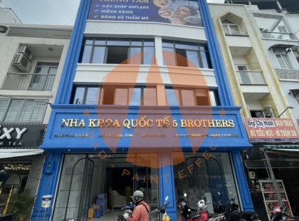 Nha Khoa Quốc Tế 5 BROTHERS